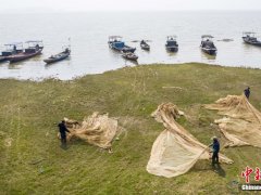 中国最大淡水湖鄱阳湖正式进入禁渔期[组图]